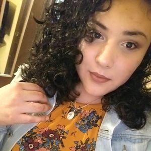 Meet your Posher, Paula